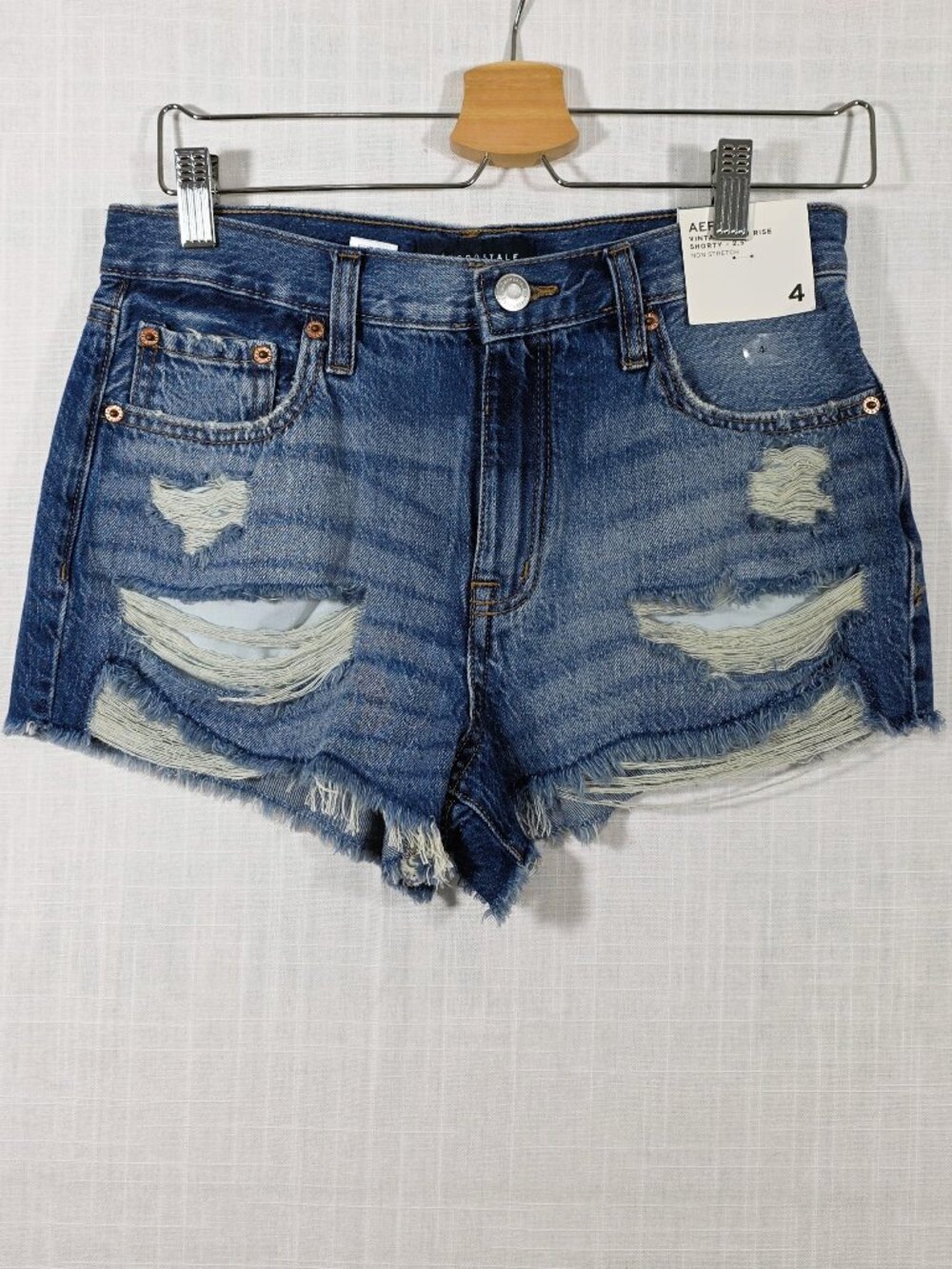 Aero High Rise Distressed Denim Shorty Shorts Size 4 NWT - Picture 3 of 8